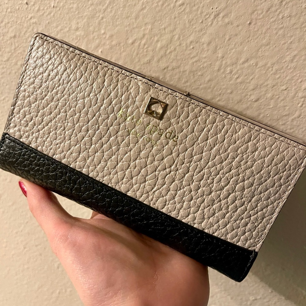 Kate Spade Leather Wallet 🖤 EUC! 💗